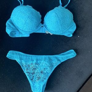 STUDIO La Perla Bra and Thong, Blue, 32D, S bottoms